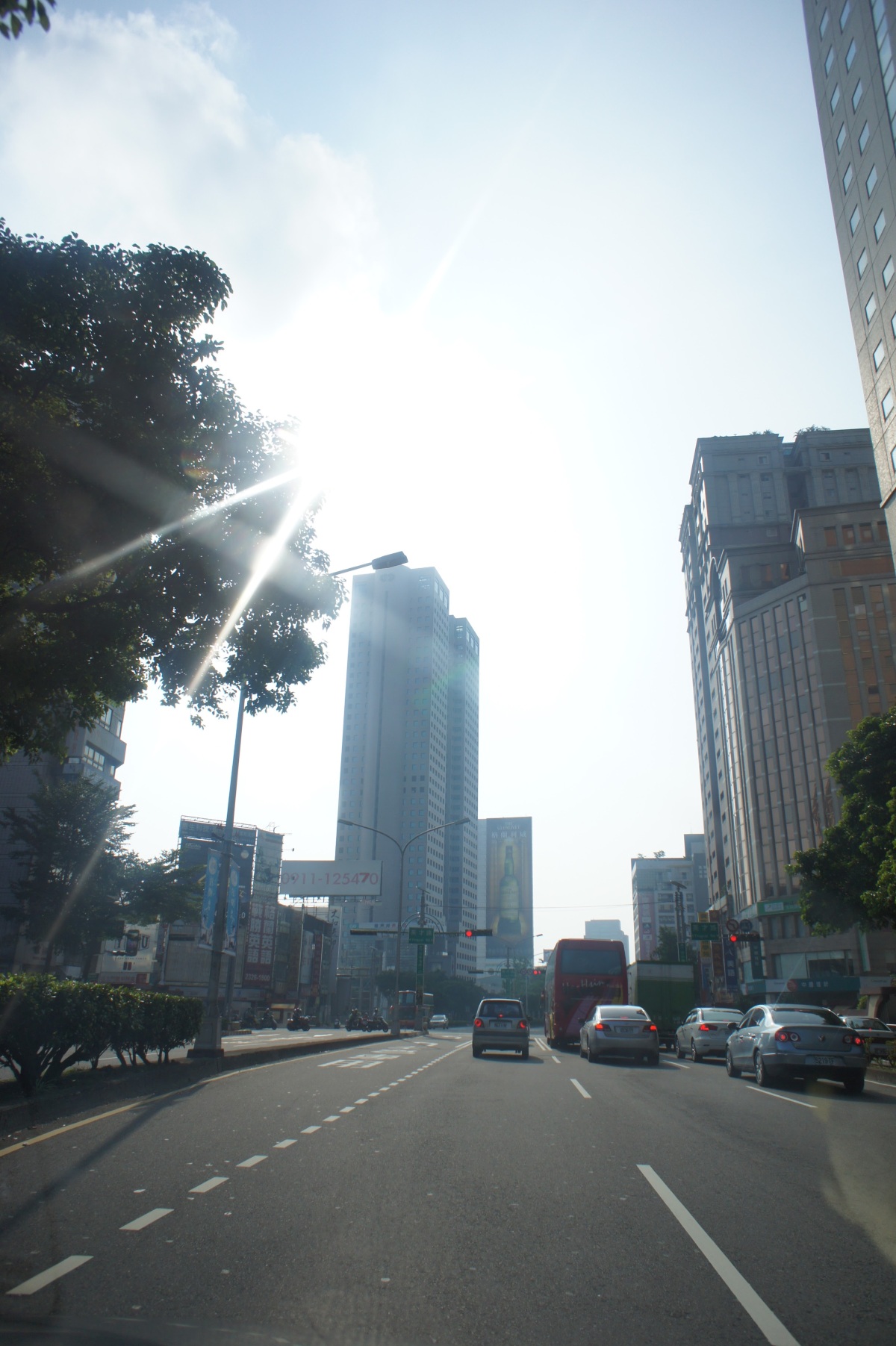 台中城市街道一景